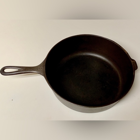 Mid Century Vintage Wagner Ware #8 10” Cast Iron Skillet - Picture 14 of 16
